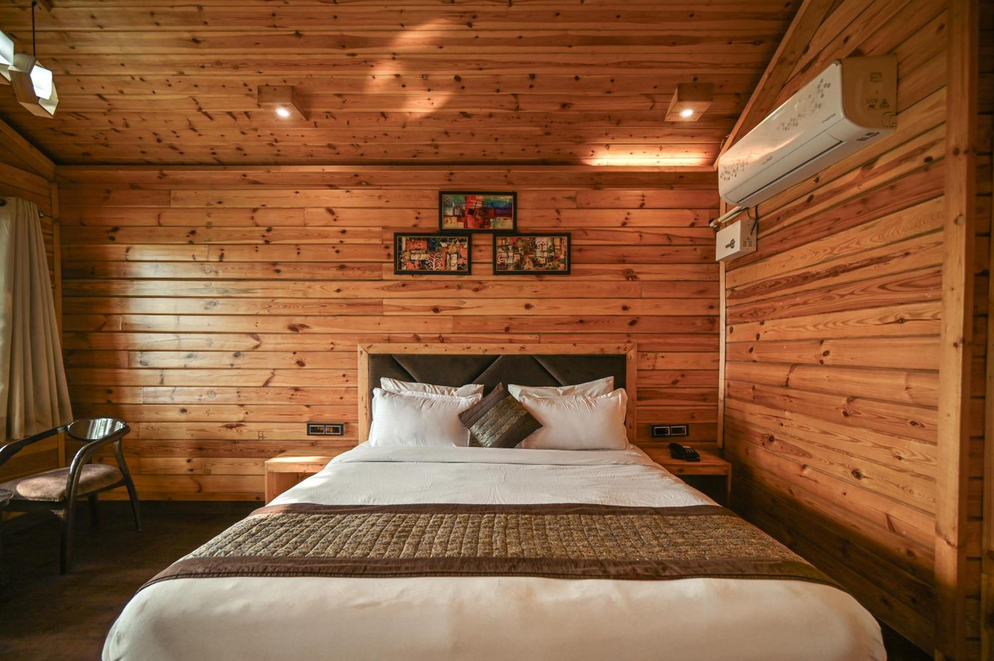 Aavaas Hill Resort 랜즈다운 객실 사진